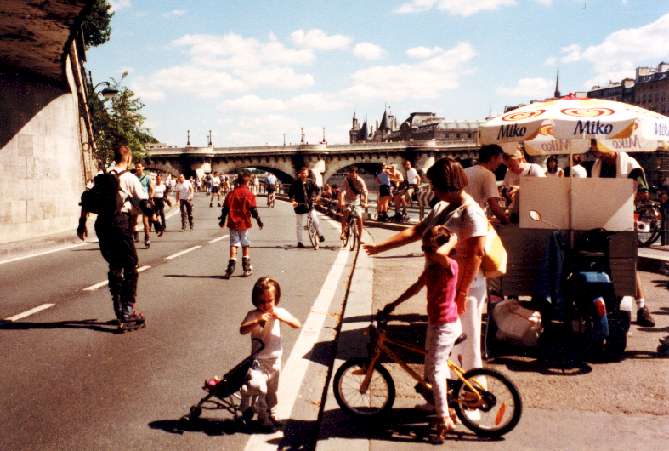 Autofreier Monat in Paris paris.jpg (49314 Byte)